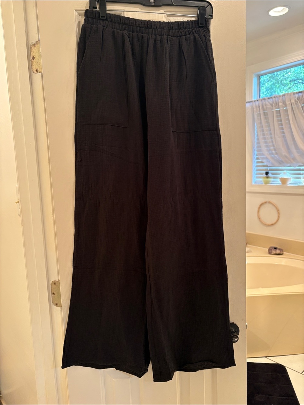 Zenana Outfitters Black Wide-Leg Elastic-Waist Pants - Picture 2 of 9